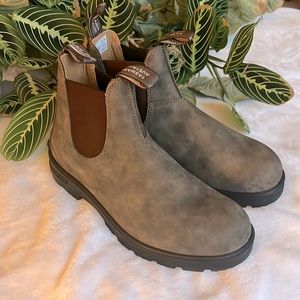 Blundstones